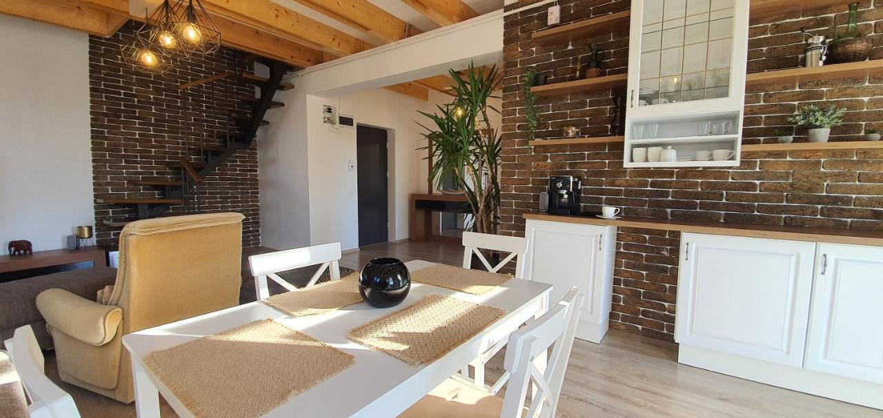 Hoobee Home & Rooftop Terrace Târgu-Mureş Eksteriør billede