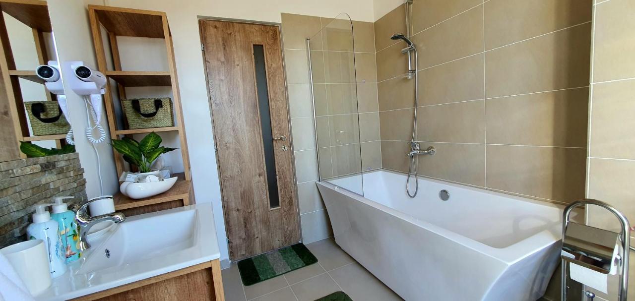 Hoobee Home & Rooftop Terrace Târgu-Mureş Eksteriør billede