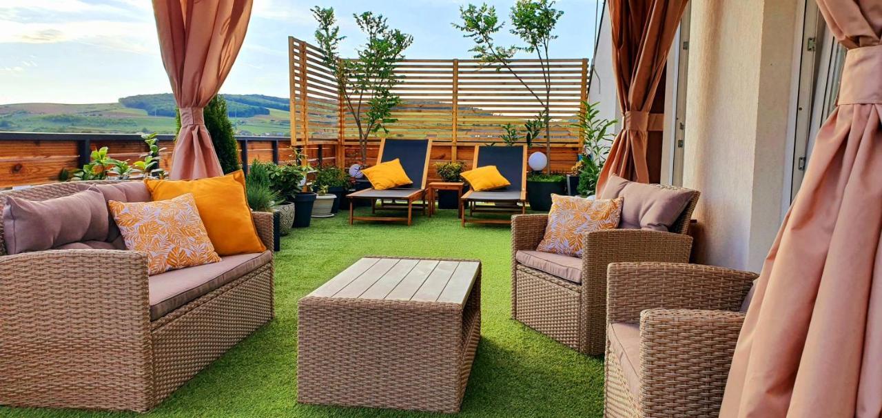 Hoobee Home & Rooftop Terrace Târgu-Mureş Eksteriør billede